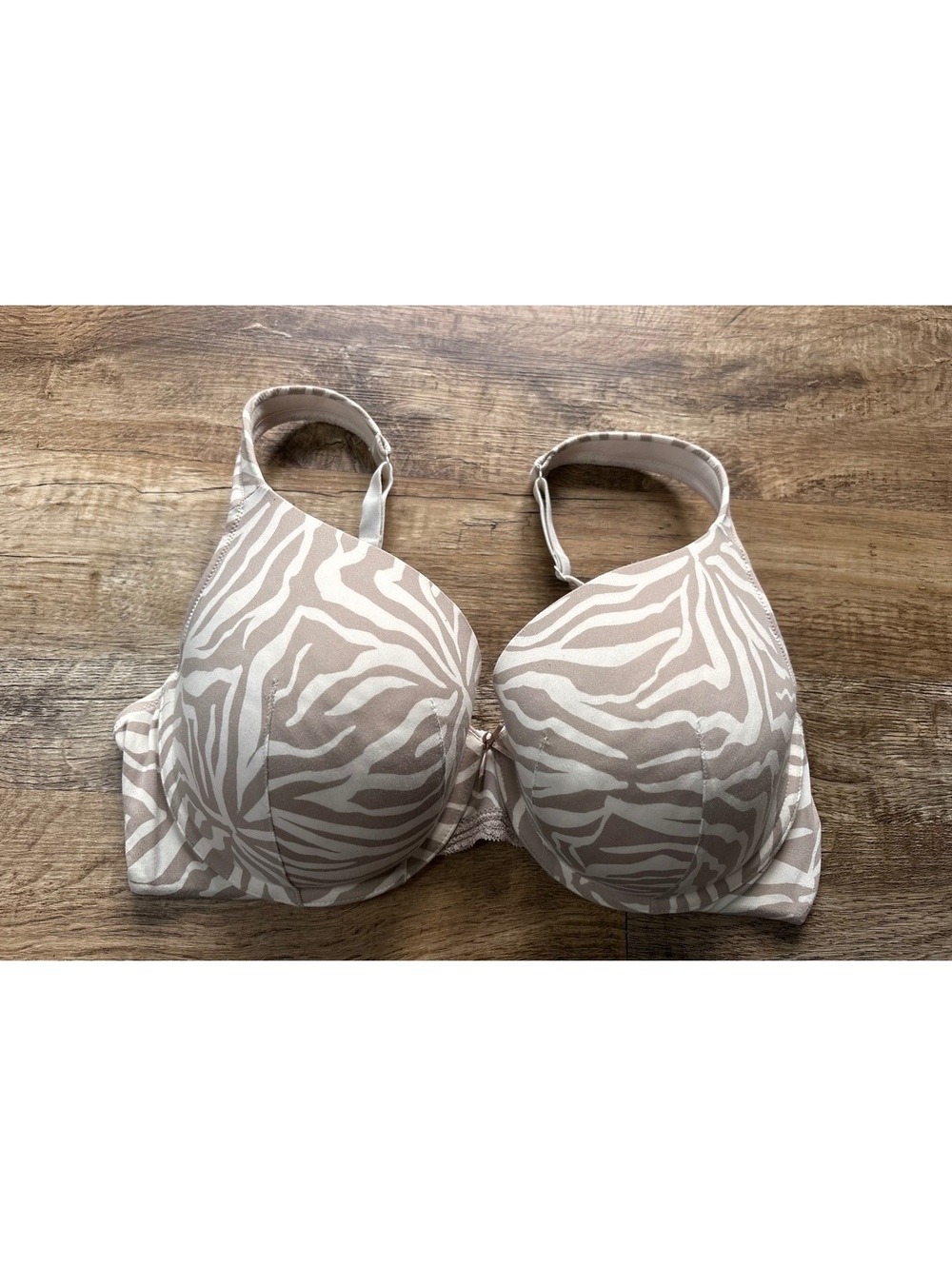 Cacique Women's Zebra Print Full Coverage Bra Size 38DD